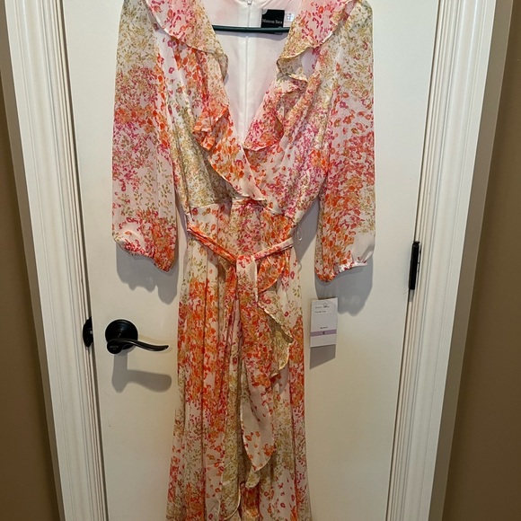 Floral Ruffle Dress - Picture 2 of 8